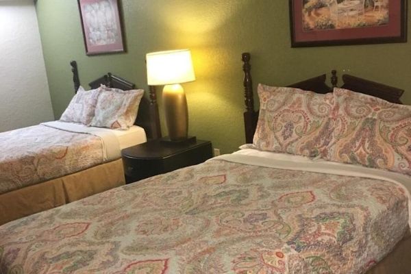 River Valley Inn and Suites (Fort Smith)